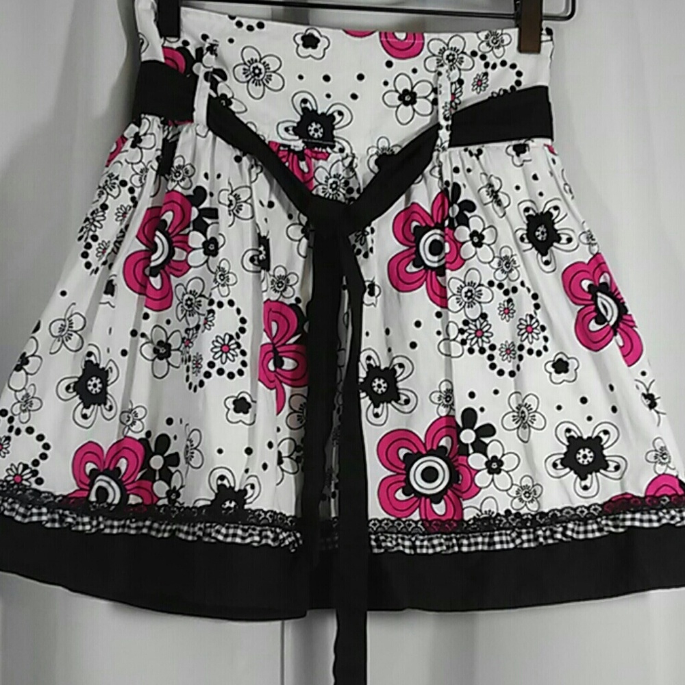 St Bernard for Dunnes Lacy floral skirt